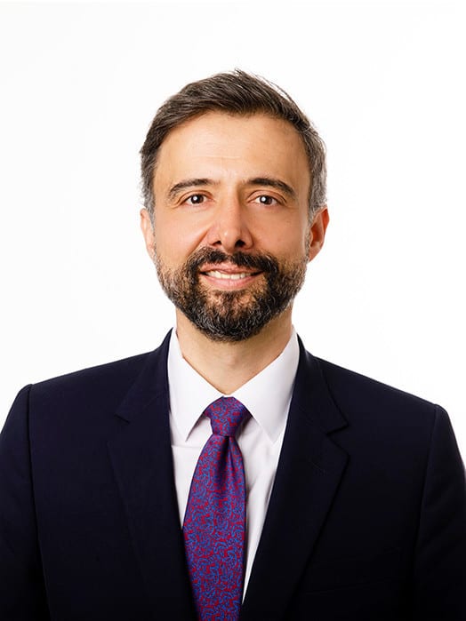 Alvaro Lario
